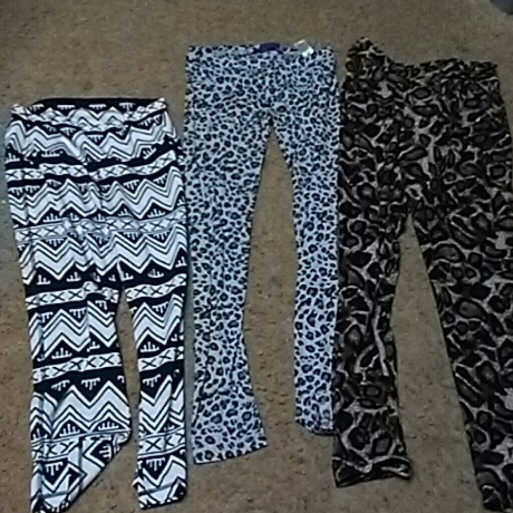 Leggings sz m for 8 dollars